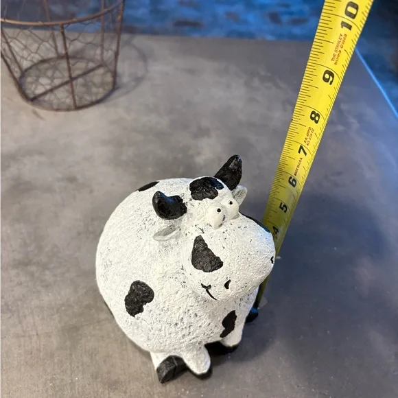 Cow Decor - Picture 4 of 5